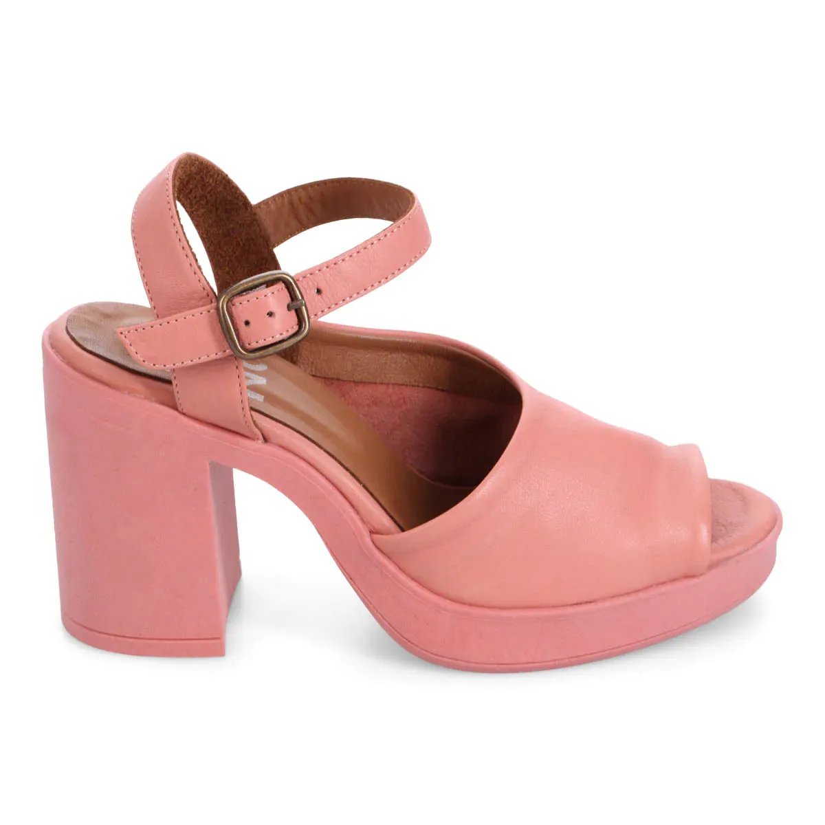 Bueno Layla Heeled Sandal in Pink